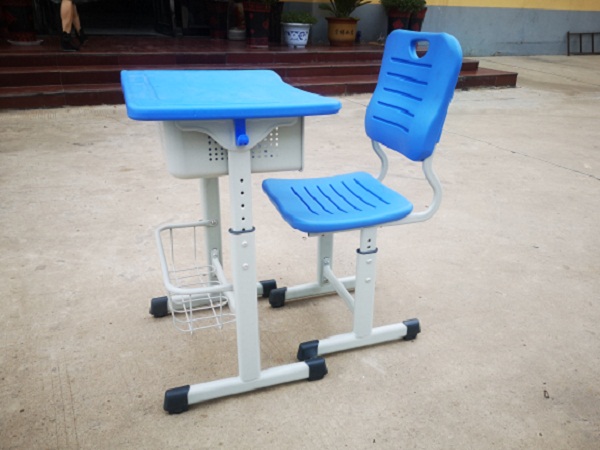 升降課桌椅的特點(diǎn)有哪些？給學(xué)生帶來(lái)什么好處？